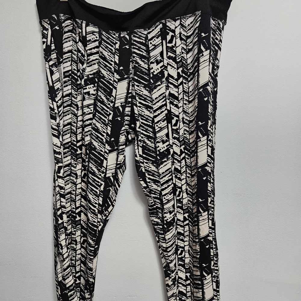 Aviva sport capris 3x